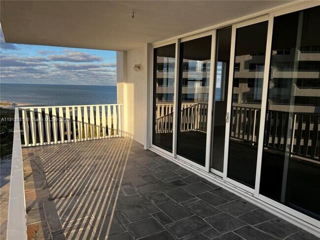 Photo - 200 Ocean Ln Dr Unit 200 Ocean Lane Dr 909