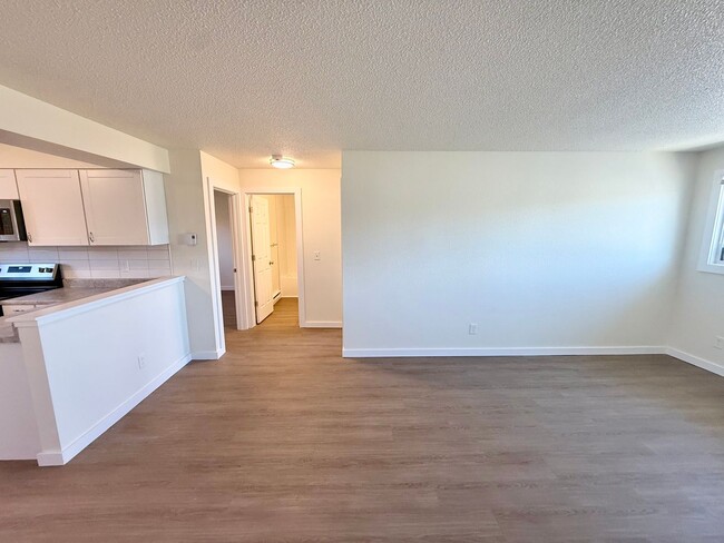 Photo - 4950-4956 Basswood Drive Unit 4952