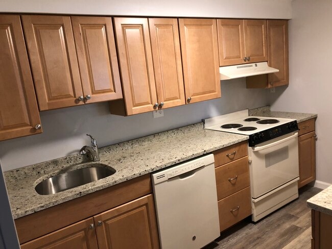 Photo - 2459 Brook Ledge Rd Unidad B11