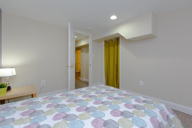 Photo - Manor Place Unit Garden Level