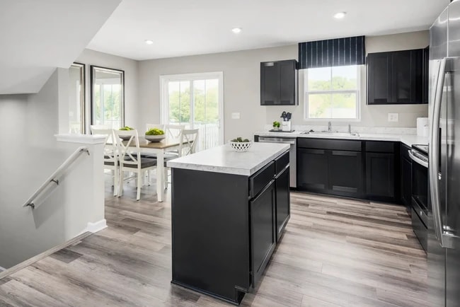 Photo - 6 Fieldcrest Alley Aly