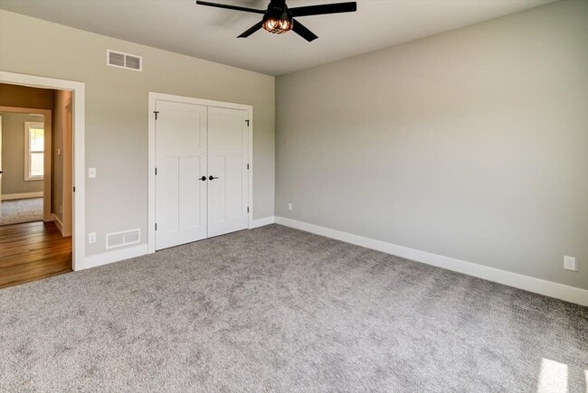 Photo - 2900 Blue Grass Dr