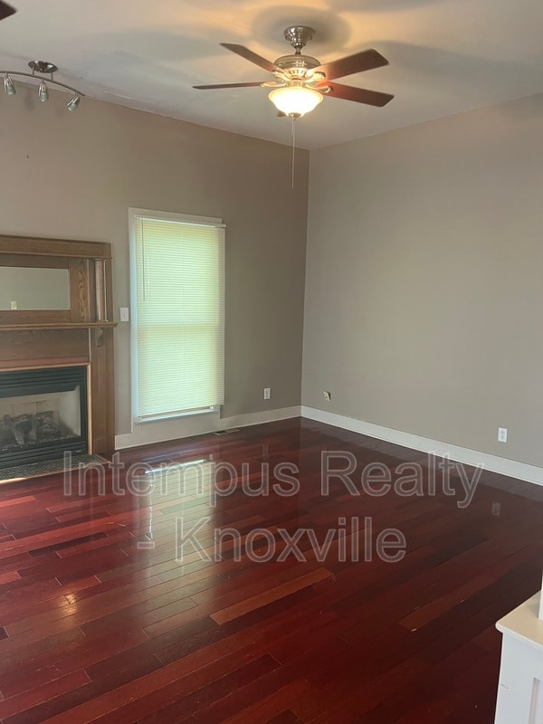 Photo - 229 Deaderick Ave