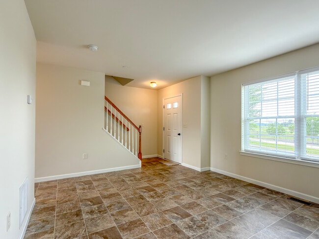 Photo - 222 Blackford Blvd