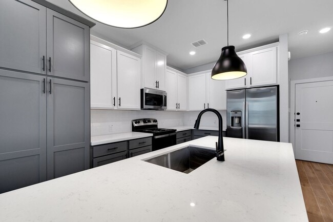 Photo - 13651 Giovannis Gdn