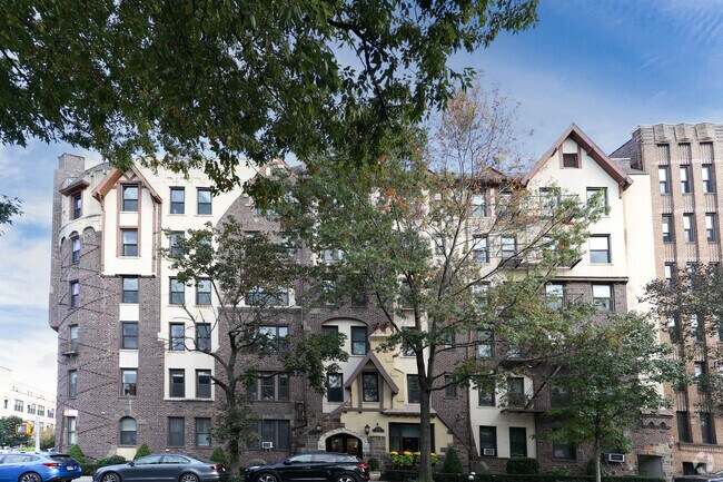 Photo - 7101 Shore Rd