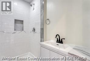 Photo - 3229 Baby St