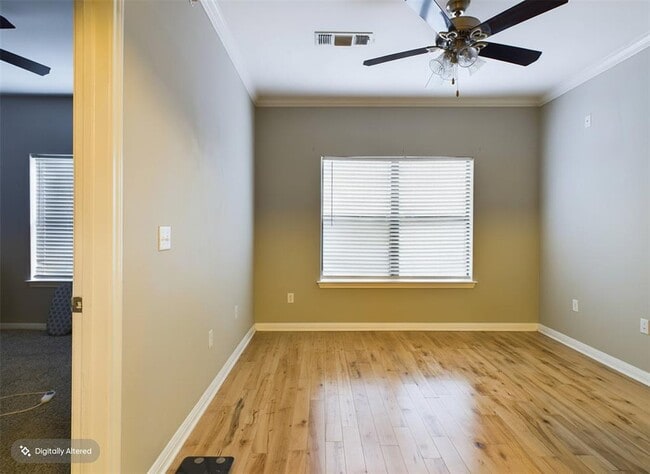 Photo - 2502 Leon St Unit 218