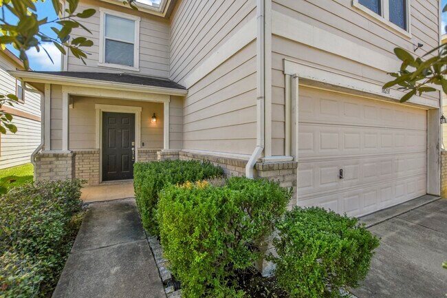 Photo - 18231 Valebluff Ln