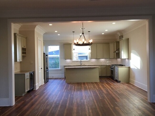 Photo - 220 Labarre Dr Unit 220 Labarre Dr.