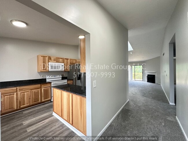 2349 Coyote Creek Dr