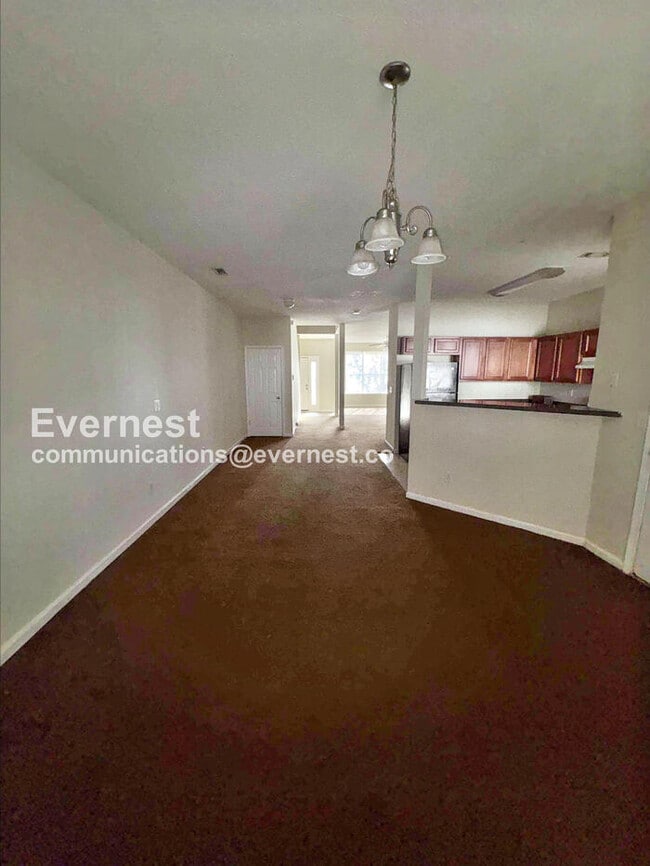 Photo - 7688 Creekside Ln