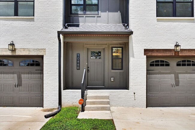 Photo - Pet Friendly Three Bedroom in Pleasant View!