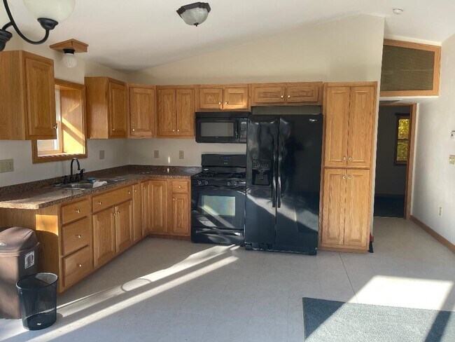 Photo - 5738 Heinz Rd Unit 1