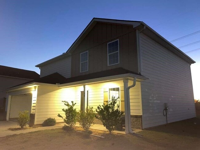 Photo - 38 Oxford Ln