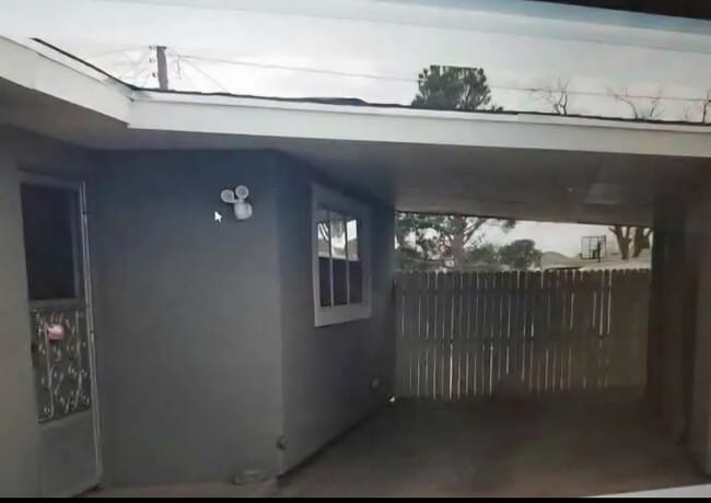 Photo - 1502 E Century Ave