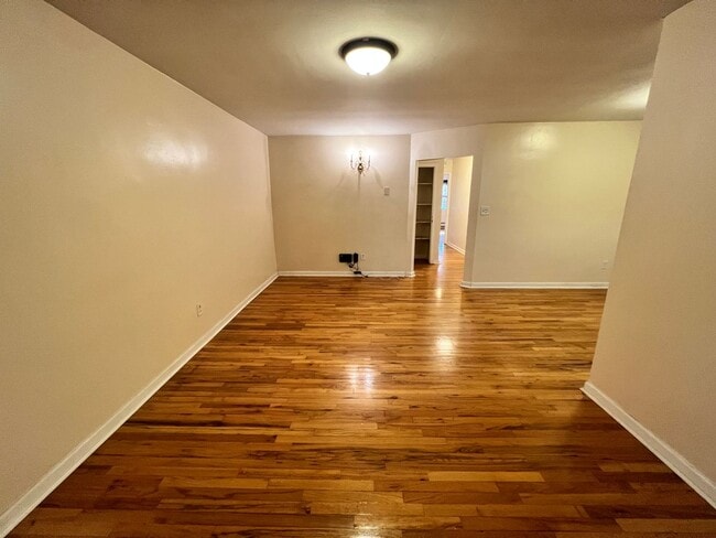 224-19 Braddock Ave Unit 2nd Floor