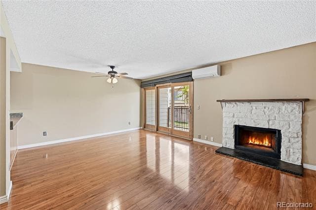Photo - 4869 S Dudley St