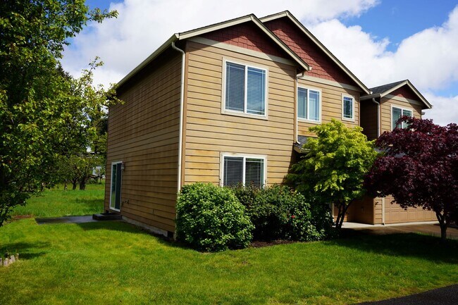 Photo - 4316 NE 58th Cir