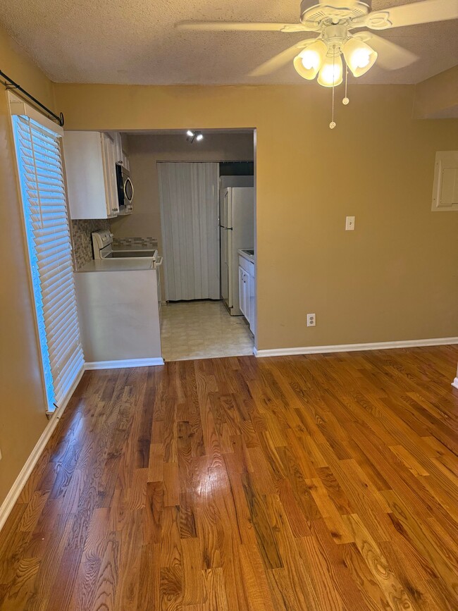 Photo - 1166 Booth Rd SW Unit 507
