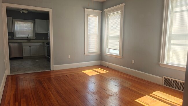 Photo - 197 Middlesex Ave Unit 1