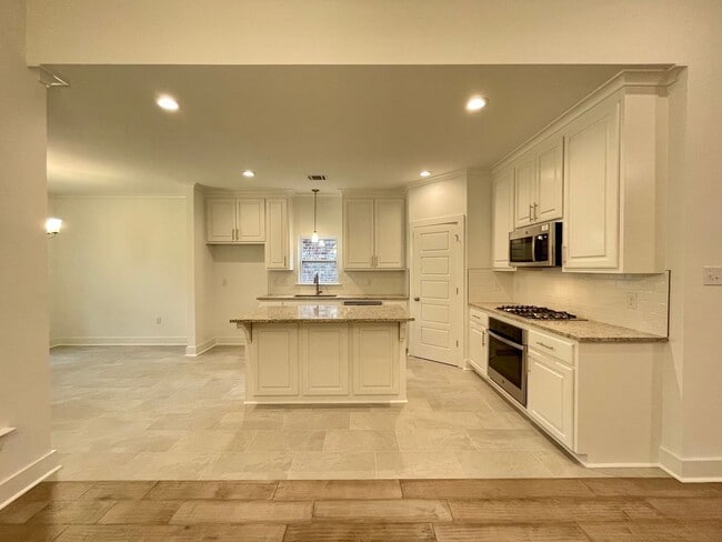 Photo - 25279 Burlington Dr