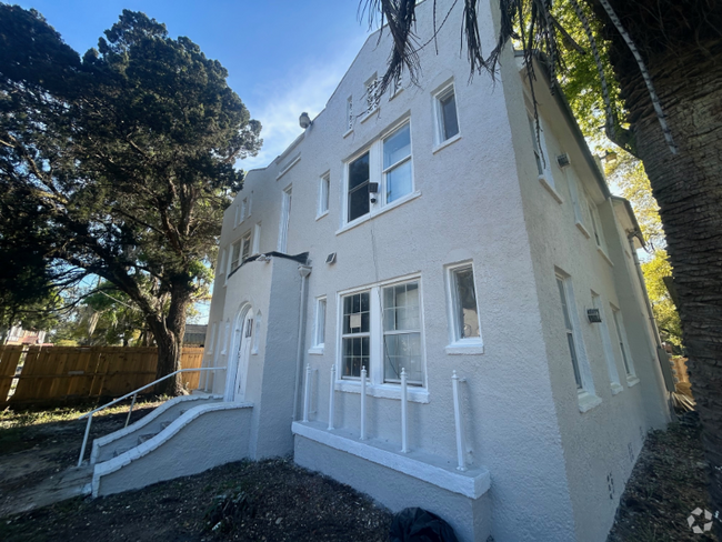 Building Photo - 3524 Boulevard Unit 2 Rental