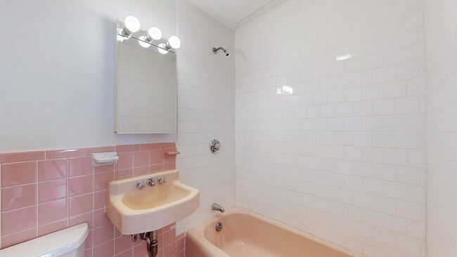 Photo - 479 Beacon St Unit 3##