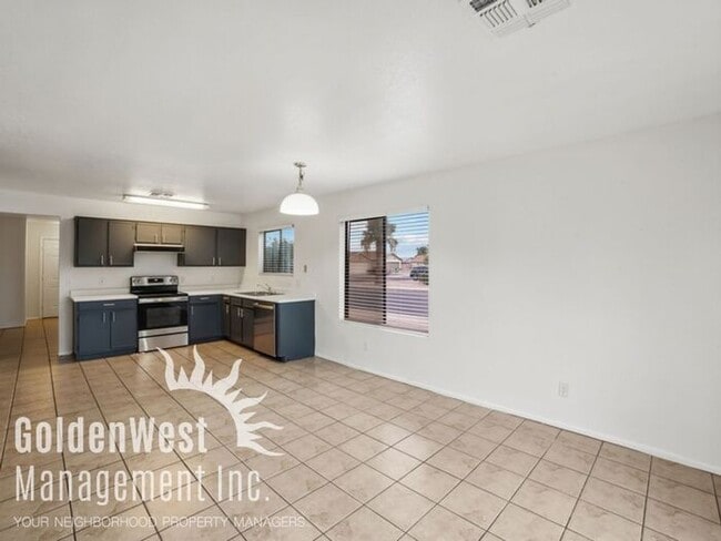 Photo - Stunning 3Bdm 2Ba Home with a Private Yard.