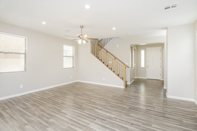 Photo - 3869 E Claxton Ave