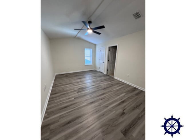 Photo - 5104 Gulf Dr