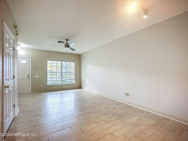 Photo - 12311 Kensington Lakes Dr