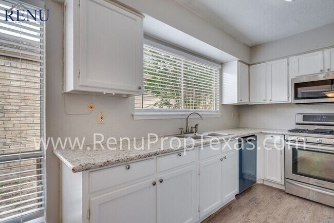 Photo - 11906 N Fairhollow Ln