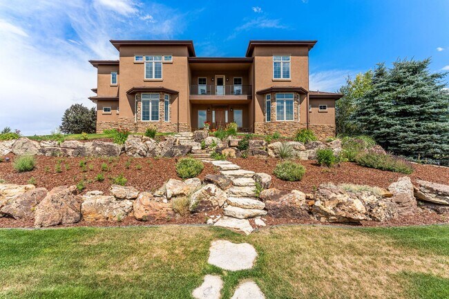 Photo - Beautiful Home on Golf Course!