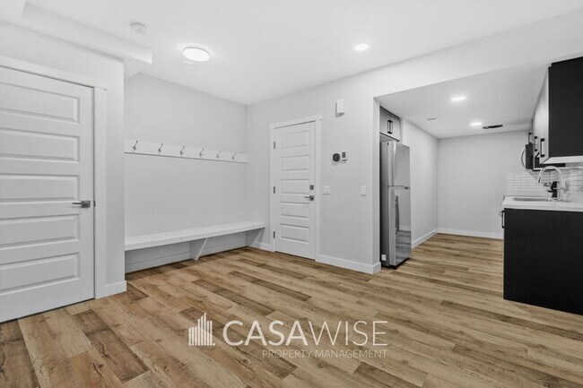 Photo - 8049 Cedric Mah Rd