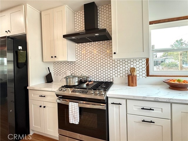 Photo - 115 W Valencia Ave