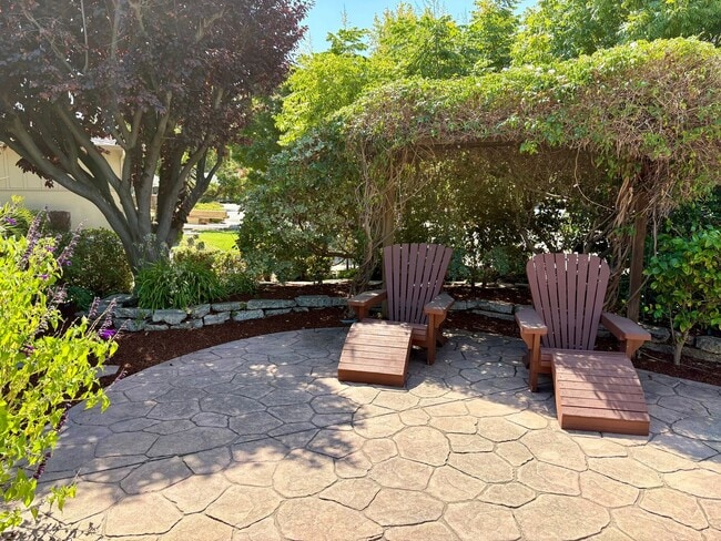 Photo - 3057 Carleton Pl