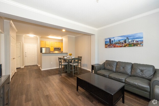 1HAB, 1BA - 706 pies cuadrados - Sala, comedor y cocina - Retreat at City Center