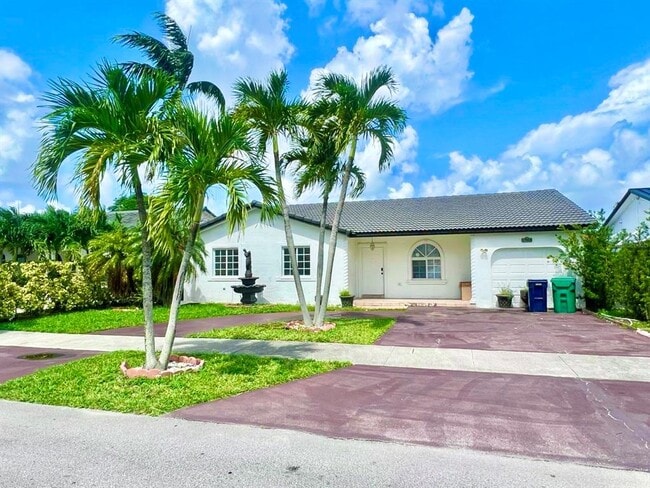 Building Photo - 17803 SW 152nd Pl Rental