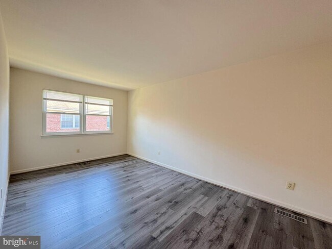 Photo - 9557 Hagel Cir