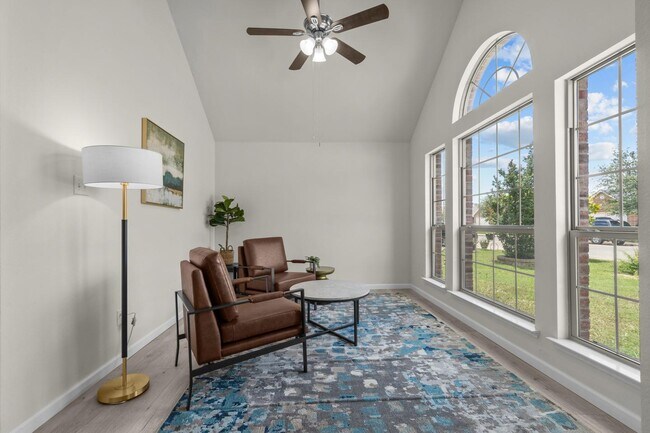 Photo - 3330 Shining Light Dr