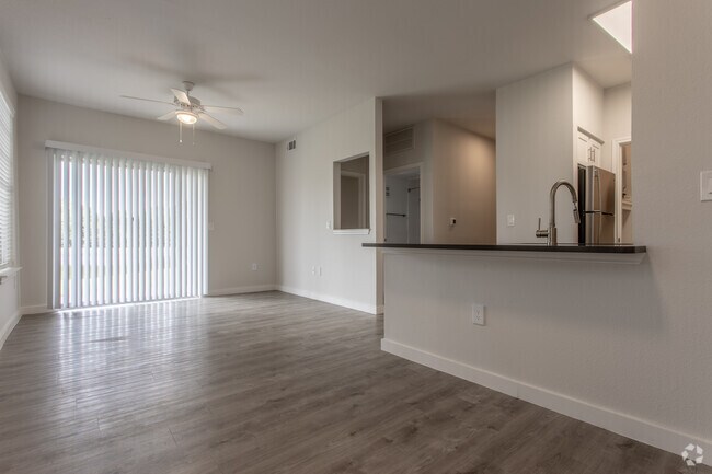 1 habitación, 1 baño - 696 pies cuadrados - Lakeside Apartments