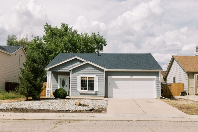 Building Photo - 837 Marshall Dr Rental
