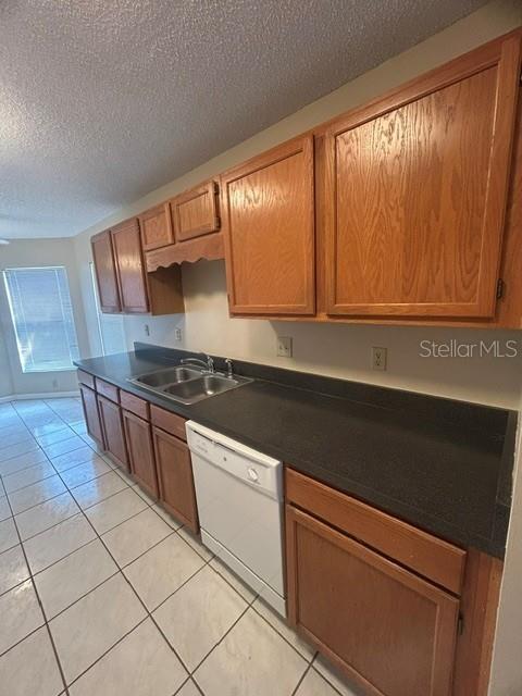 Photo - 563 Holbrook Cir