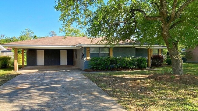 Photo - 403 Parkwood Dr