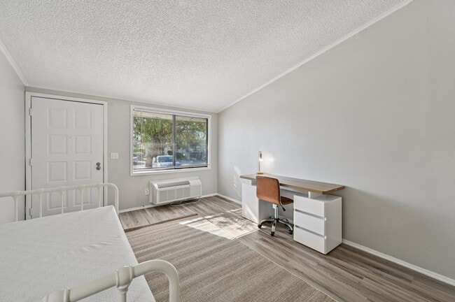 Clubside Apartment Homes
