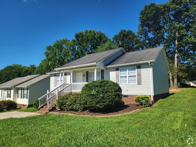 Building Photo - 3b/2b Ranch in Concord Rental