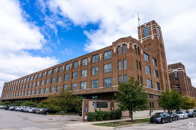 Building Photo - Off Broadway Apartments