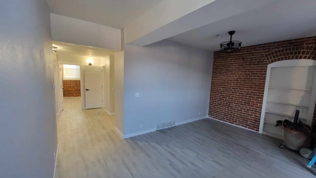 Photo - 109 N Kimball Ave