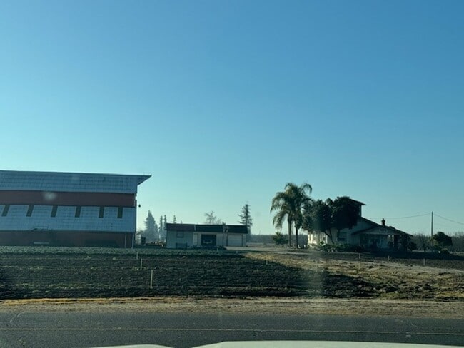 Photo - Country-style home with 3 bedrooms, Upstairs Den/Office, 2 baths offering a charming and peaceful...